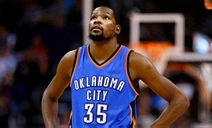 炸金花app-哈登：我单赛季最高2818分，乔丹：我3041分，他：麻烦让一让|詹姆斯·哈登|NBA|张伯伦|科比·布莱恩特|凯文·杜兰特_新浪体育_新浪新闻